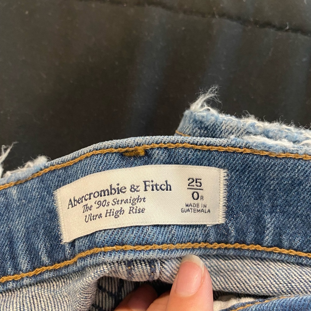 Abercrombie Ultra high rise 90s jeans